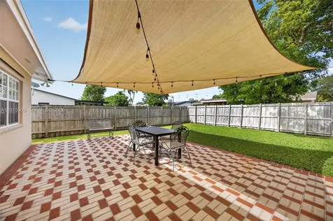 10460 SW 123rd Court Miami FL 33186