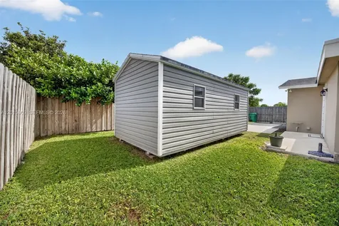 10460 SW 123rd Court Miami FL 33186
