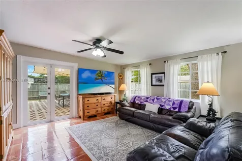 10460 SW 123rd Court Miami FL 33186