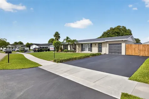 10460 SW 123rd Court Miami FL 33186