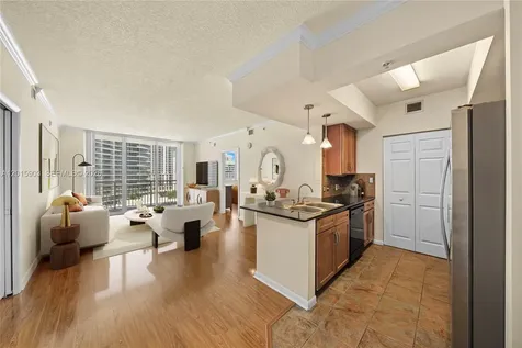 2000 N Bayshore Drive Miami FL 33137