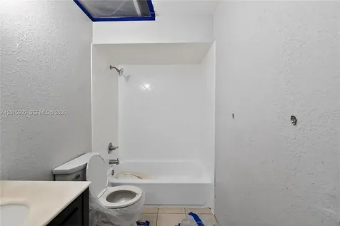 7913 Tam Oshanter Boulevard North Lauderdale FL 33068