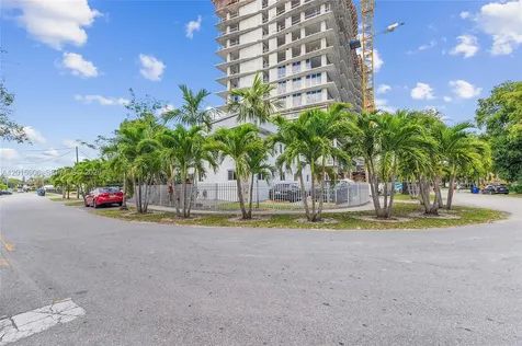 13880 NE 20th Place North Miami Beach FL 33181