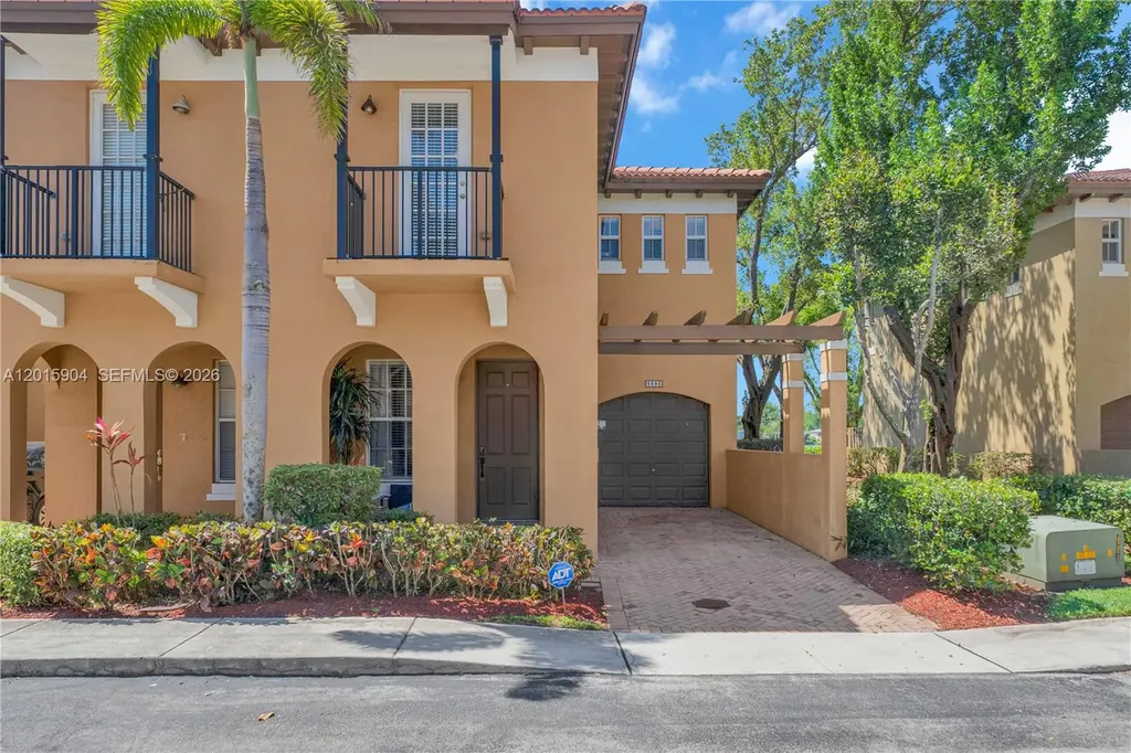 6893 Julia Gardens Drive Coconut Creek FL 33073