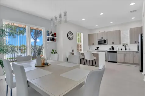 6893 Julia Gardens Drive Coconut Creek FL 33073