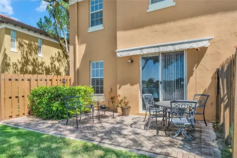 6893 Julia Gardens Drive Coconut Creek FL 33073