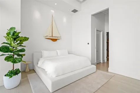465 Brickell Avenue Miami FL 33131