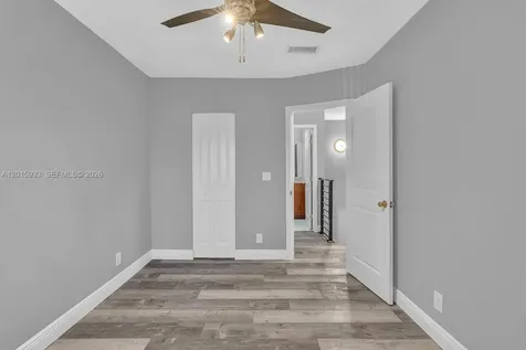 8911 NW 28th Drive Coral Springs FL 33065