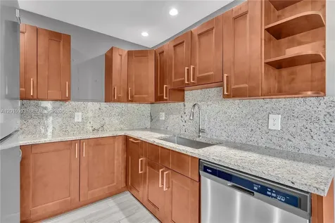 8911 NW 28th Drive Coral Springs FL 33065