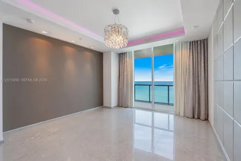100 S Pointe Drive Miami Beach FL 33139