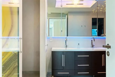 100 S Pointe Drive Miami Beach FL 33139