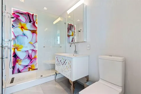 100 S Pointe Drive Miami Beach FL 33139