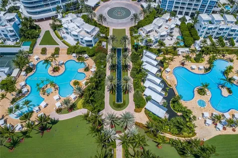 100 S Pointe Drive Miami Beach FL 33139