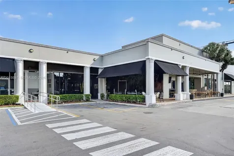 Established Full-service Restaurant For Sale Prime North Miami Beach FL 33160