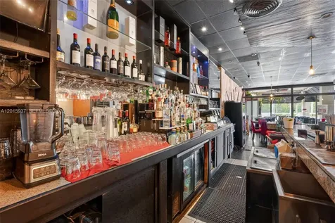 Established Full-service Restaurant For Sale Prime North Miami Beach FL 33160