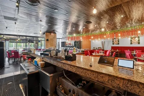 Established Full-service Restaurant For Sale Prime North Miami Beach FL 33160