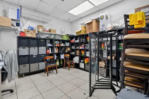 Established Full-service Restaurant For Sale Prime North Miami Beach FL 33160