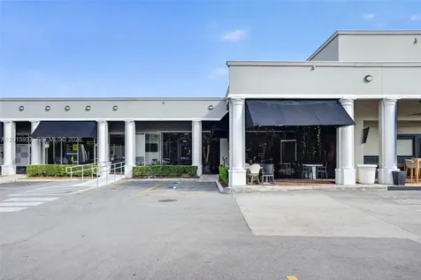 Established Full-service Restaurant For Sale Prime North Miami Beach FL 33160