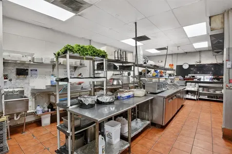 Established Full-service Restaurant For Sale Prime North Miami Beach FL 33160