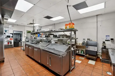 Established Full-service Restaurant For Sale Prime North Miami Beach FL 33160
