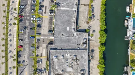 Established Full-service Restaurant For Sale Prime North Miami Beach FL 33160