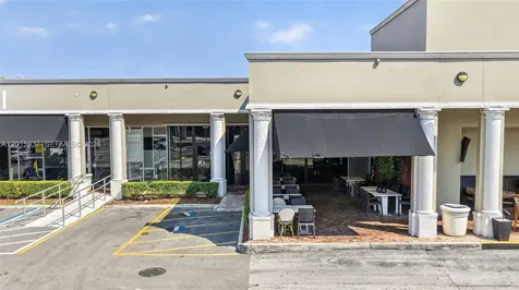 Established Full-service Restaurant For Sale Prime North Miami Beach FL 33160