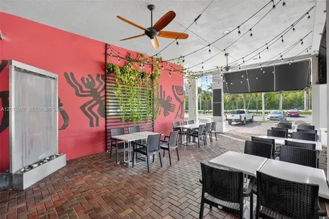 Established Full-service Restaurant For Sale Prime North Miami Beach FL 33160