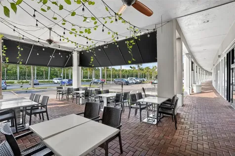 Established Full-service Restaurant For Sale Prime North Miami Beach FL 33160