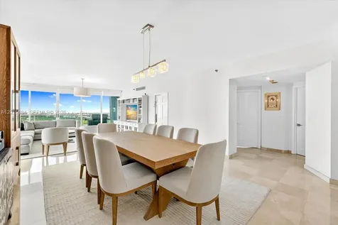 2127 Brickell Avenue Miami FL 33129