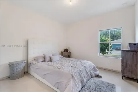 19100 SW 132nd Place Miami FL 33177