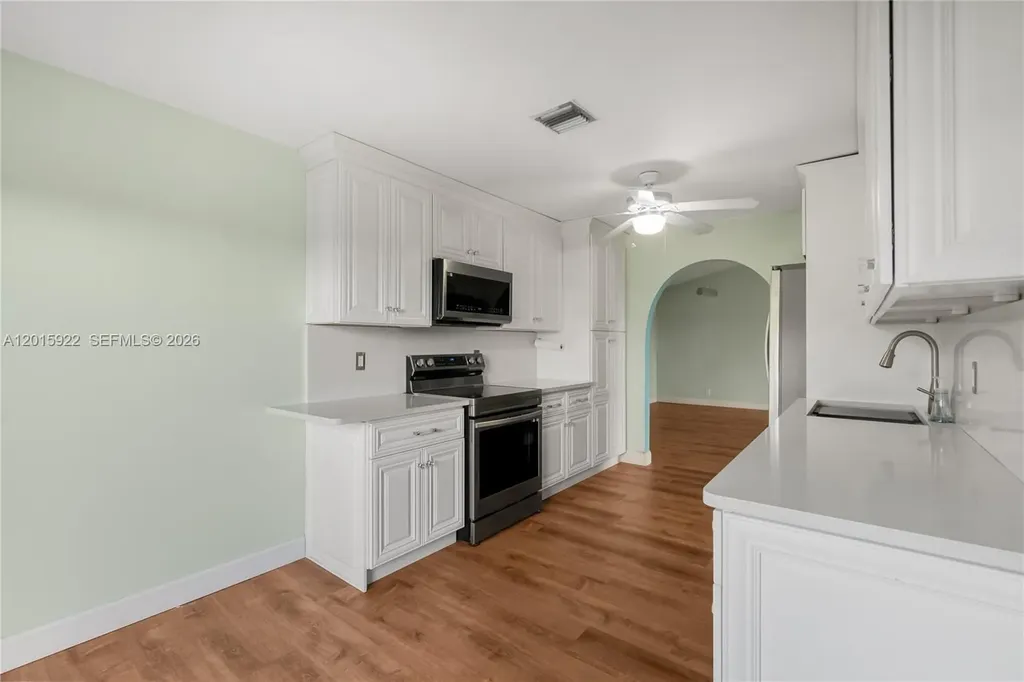 20013 Mona Circle Boca Raton FL 33434