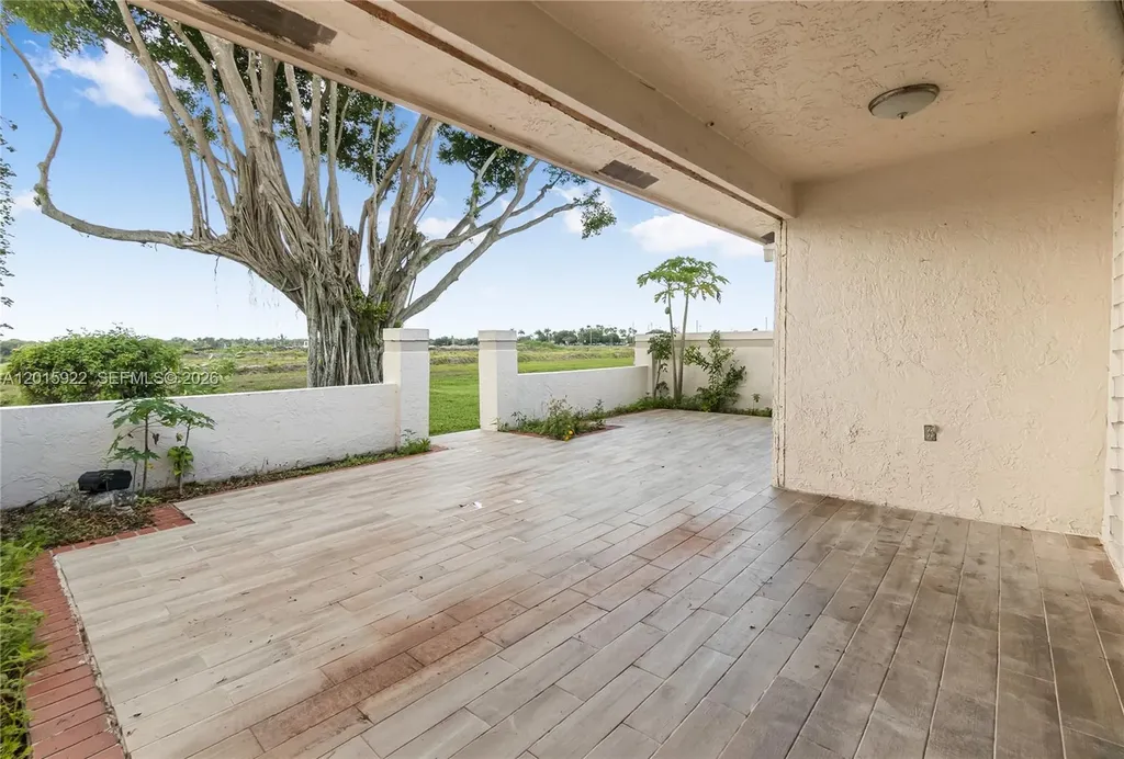 20013 Mona Circle Boca Raton FL 33434