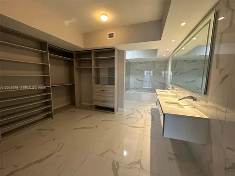 5000 Island Estates Drive Aventura FL 33160