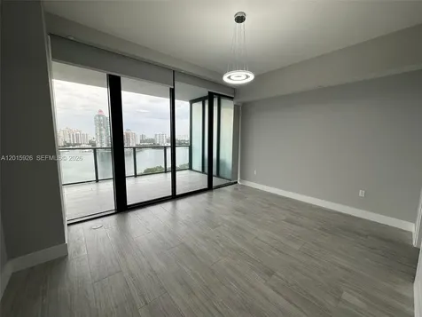 5000 Island Estates Drive Aventura FL 33160