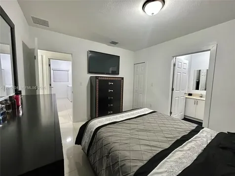2249 NW 66th Street Miami FL 33147