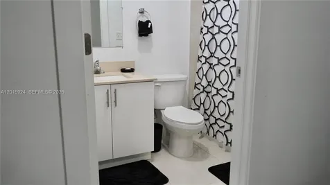 2249 NW 66th Street Miami FL 33147