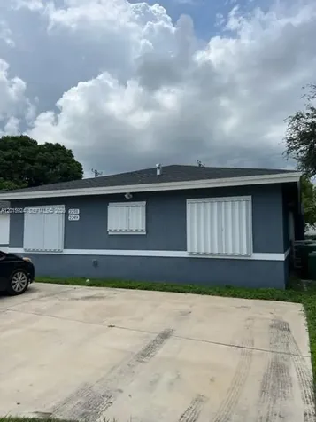 2249 NW 66th Street Miami FL 33147