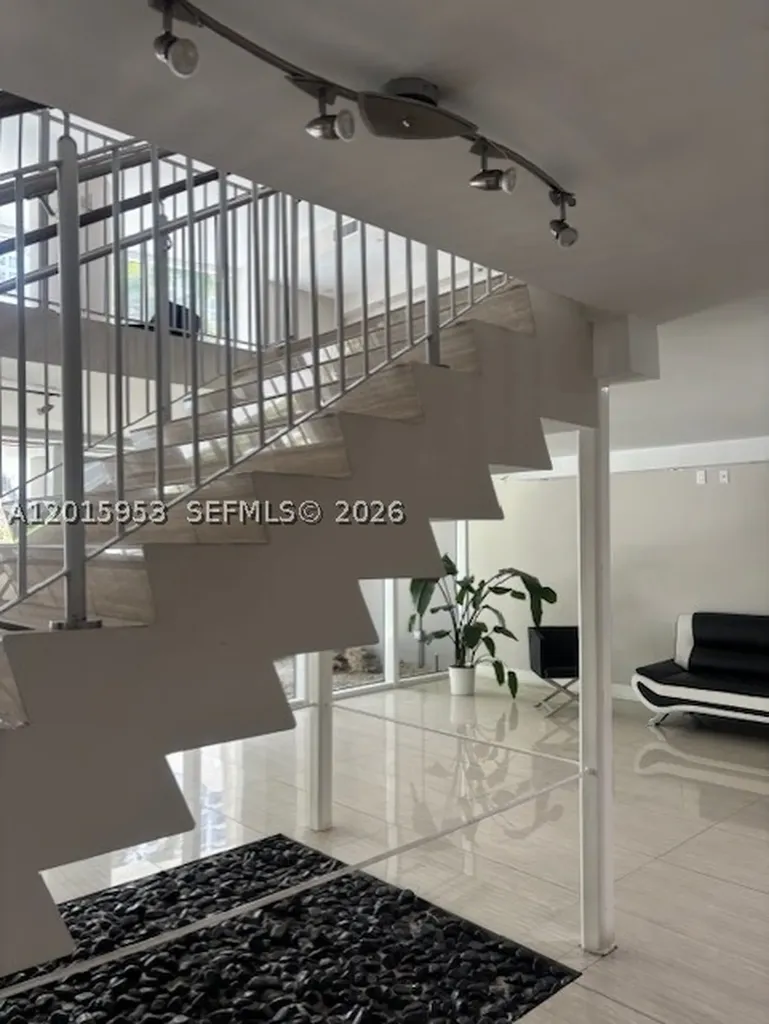 601 NE 23rd Street Miami FL 33137
