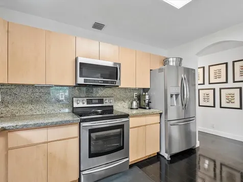 200 SW 2nd Avenue Hallandale Beach FL 33009