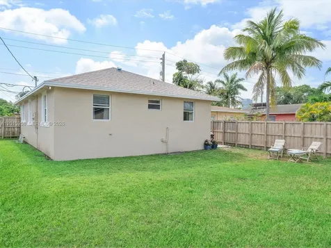 200 SW 2nd Avenue Hallandale Beach FL 33009