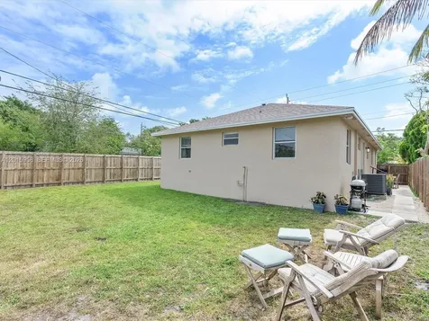 200 SW 2nd Avenue Hallandale Beach FL 33009