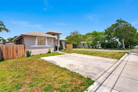 200 SW 2nd Avenue Hallandale Beach FL 33009