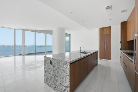 175 SE 25th Road Miami FL 33129