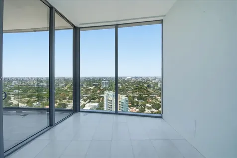 175 SE 25th Road Miami FL 33129