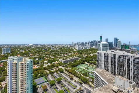 175 SE 25th Road Miami FL 33129