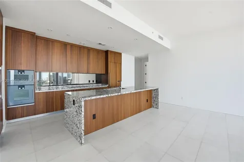 175 SE 25th Road Miami FL 33129