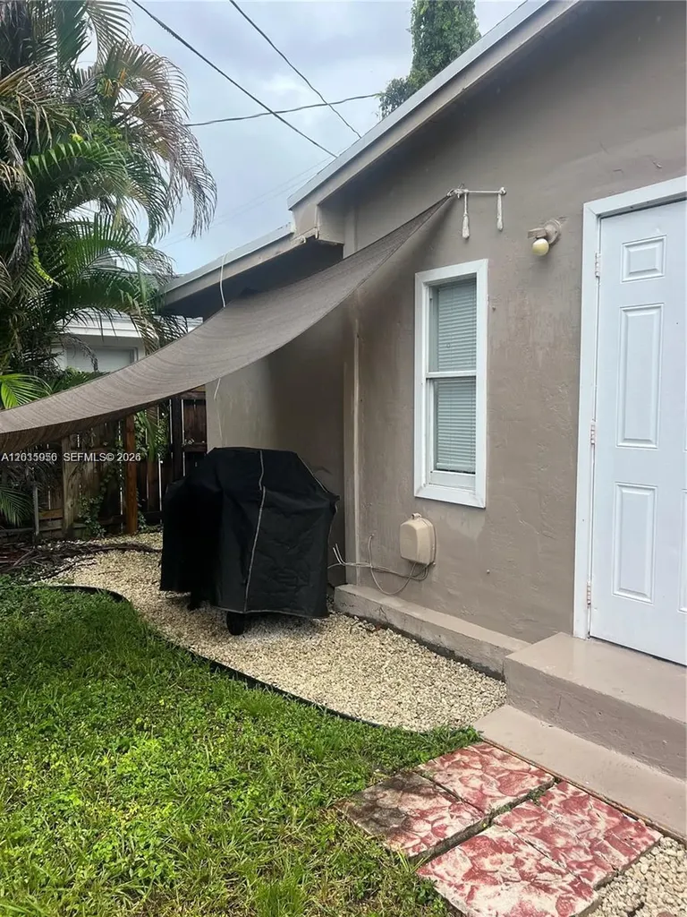 1937 Taylor Street Hollywood FL 33020