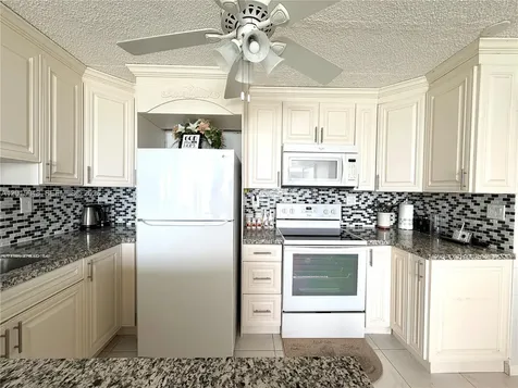 7135 Collins Avenue Miami Beach FL 33141