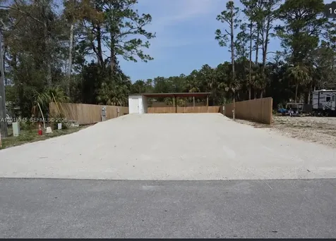 609 SE 2nd Avenue Other City - In The State Of Florida FL 32359