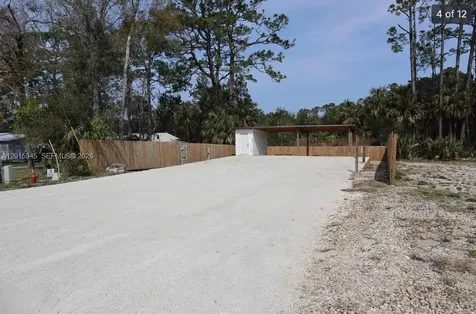 609 SE 2nd Avenue Other City - In The State Of Florida FL 32359